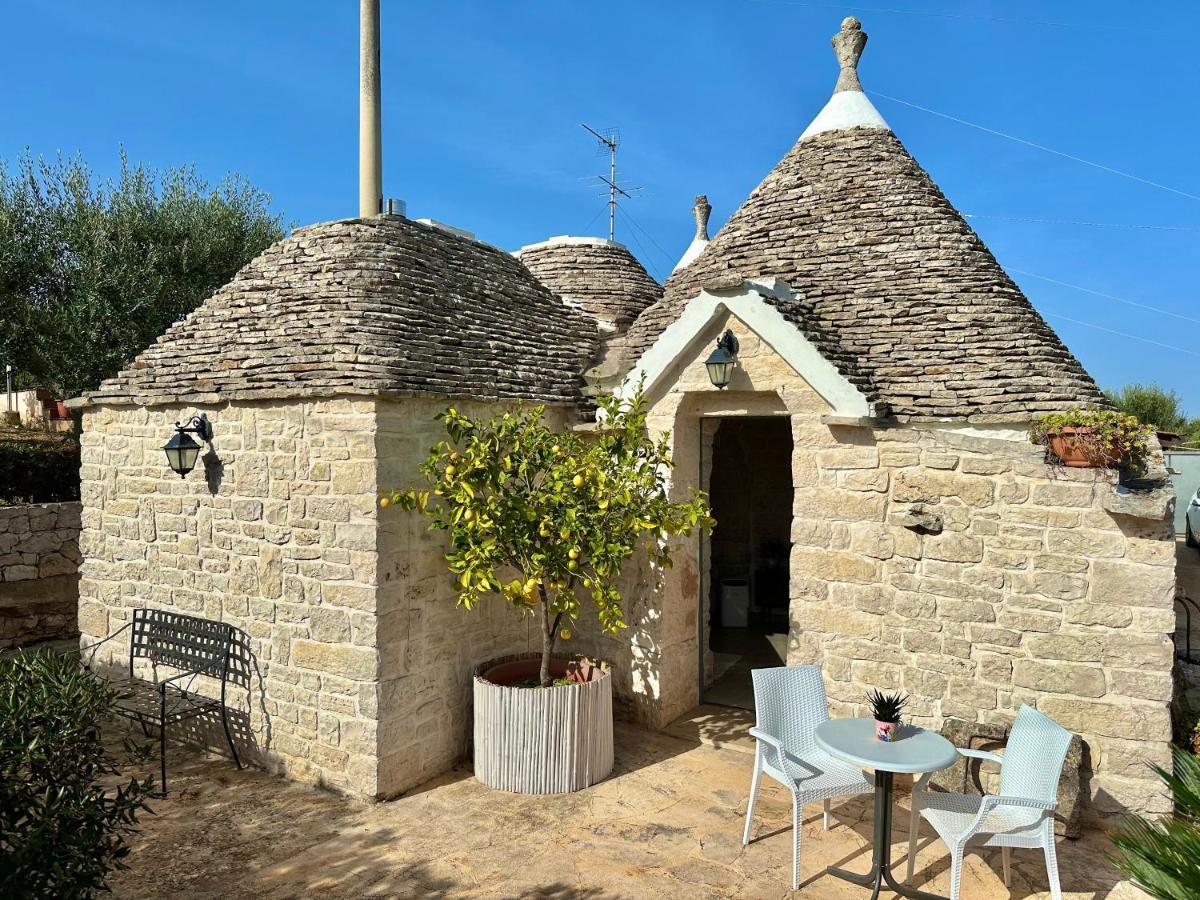 Вілла Trullo Il Carrubo Альберобелло Екстер'єр фото